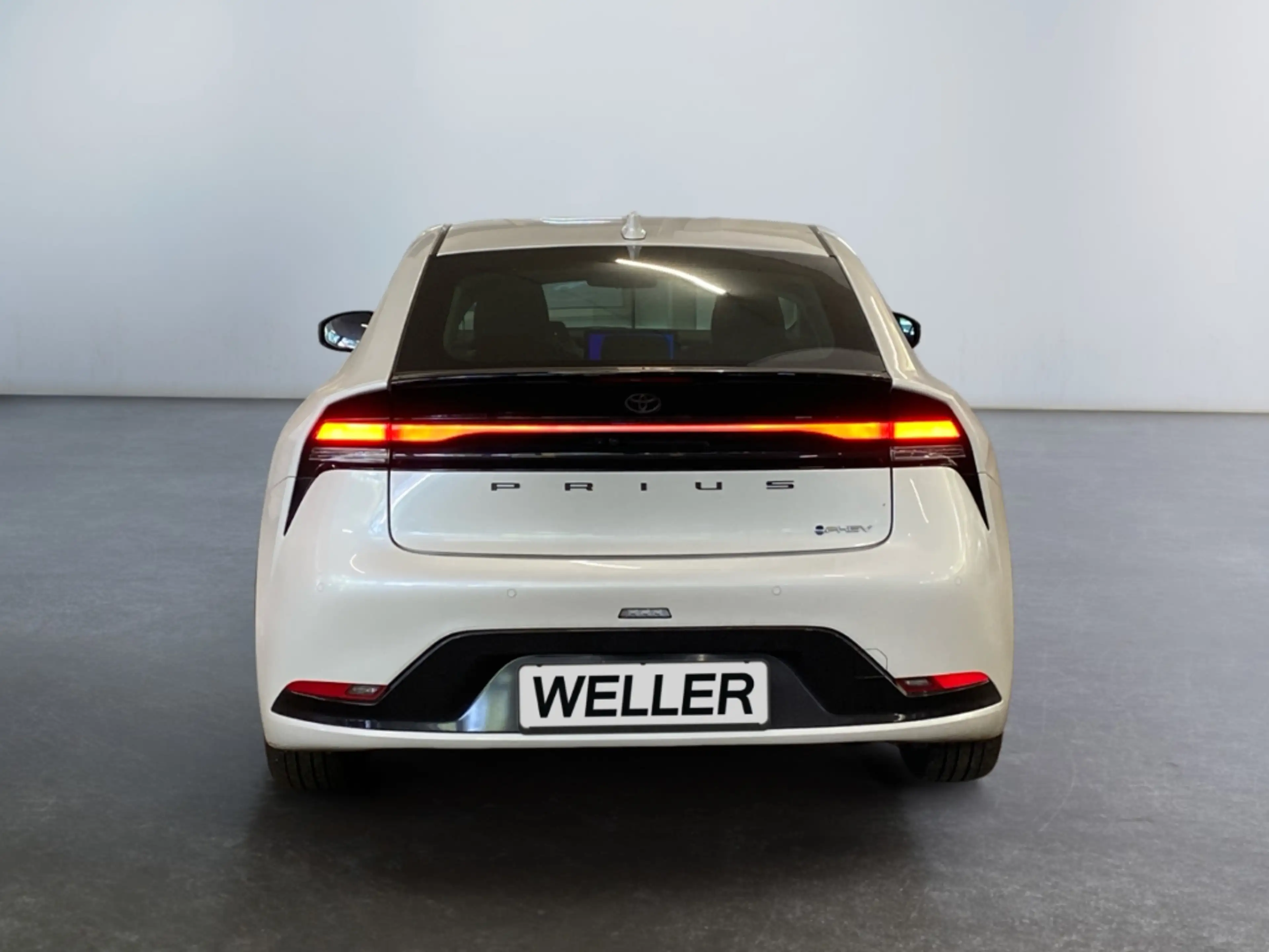 Toyota Prius 2.0 PHEV Executive *LED*ACC*R-Kamera*SHZ* — photo 6
