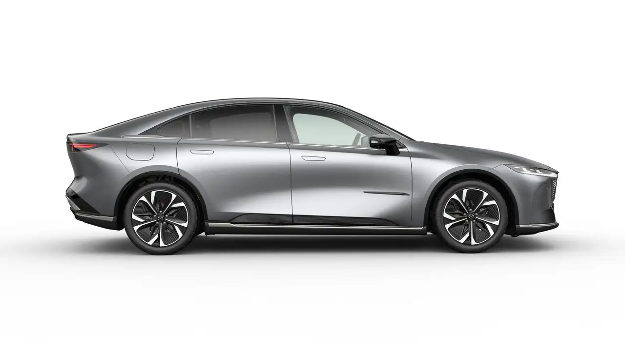 Mazda 6e 2026