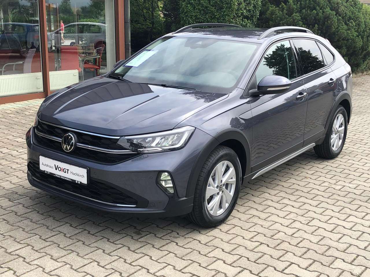 Volkswagen Taigo 2024 — Life 1.0 TSI ACC NAV APP KAM CLIMATR ALS SHZ