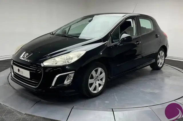 Peugeot 308 main image