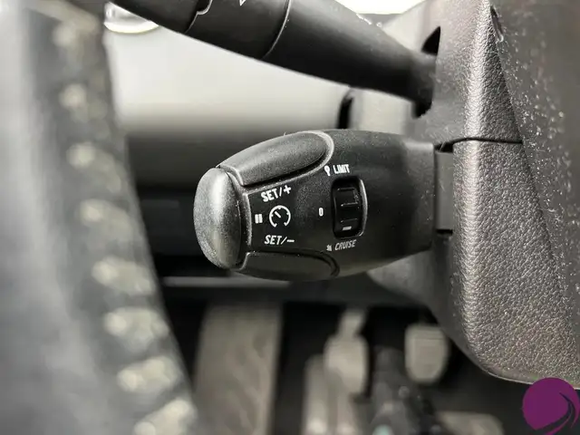 Peugeot 308 view 12