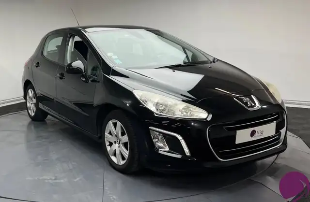 Peugeot 308 view 2