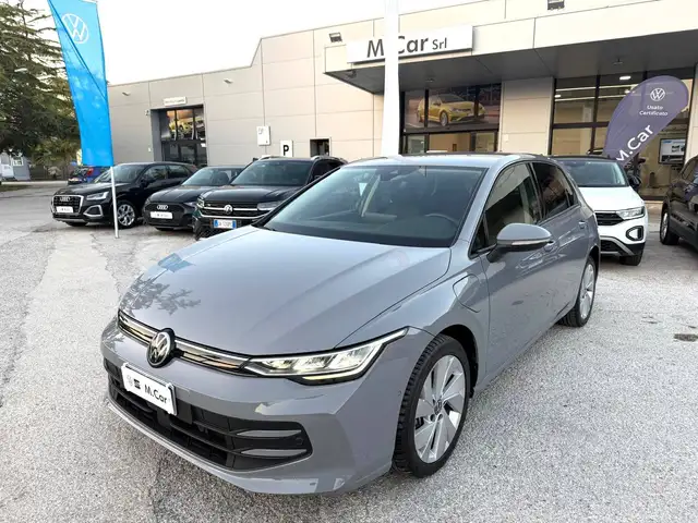 Volkswagen Golf Golf VIII 2024 1.5 tsi ehybrid Edition Plus 204cv dsg