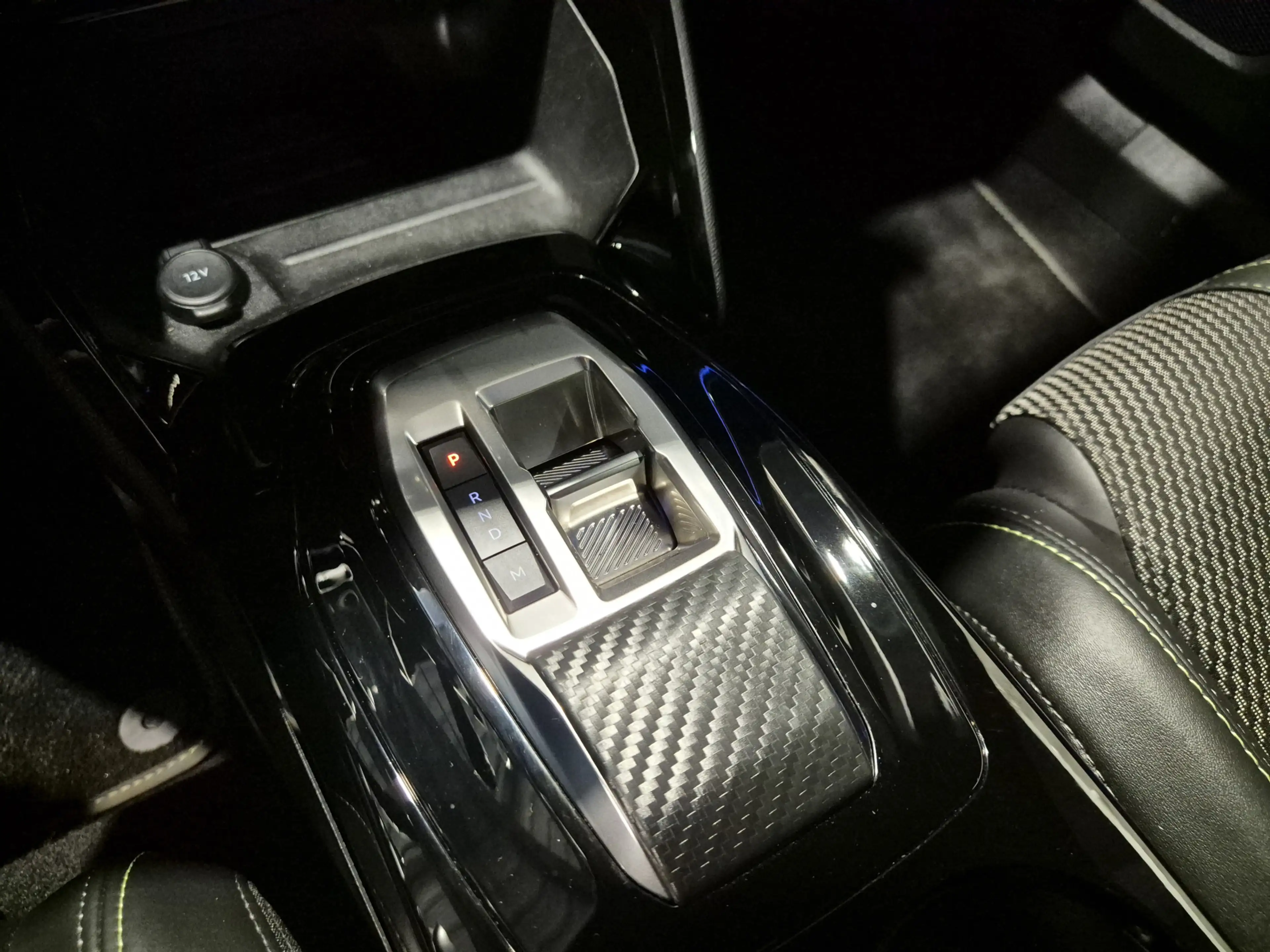 Peugeot 2008 1.2 Hybrid 145 GT 360 Camera | Groot Navi | Carpla — photo 42