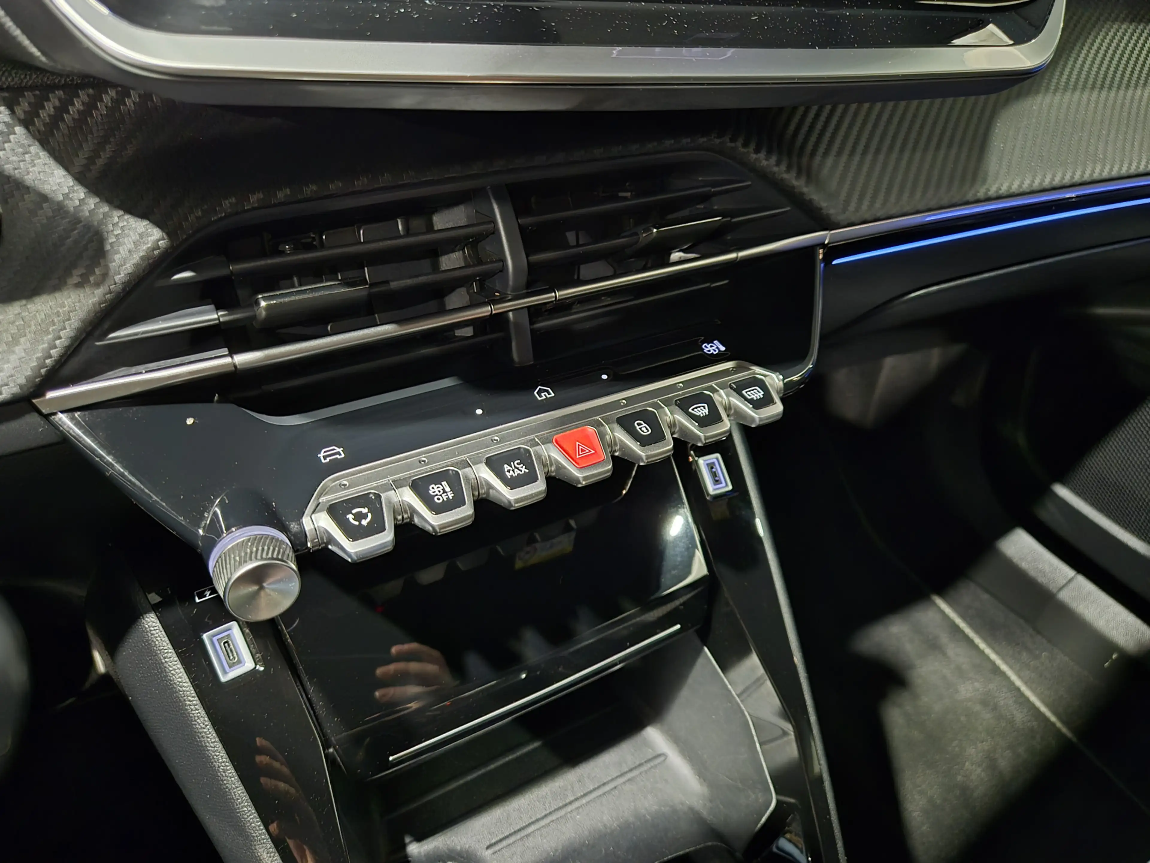 Peugeot 2008 1.2 Hybrid 145 GT 360 Camera | Groot Navi | Carpla — photo 40
