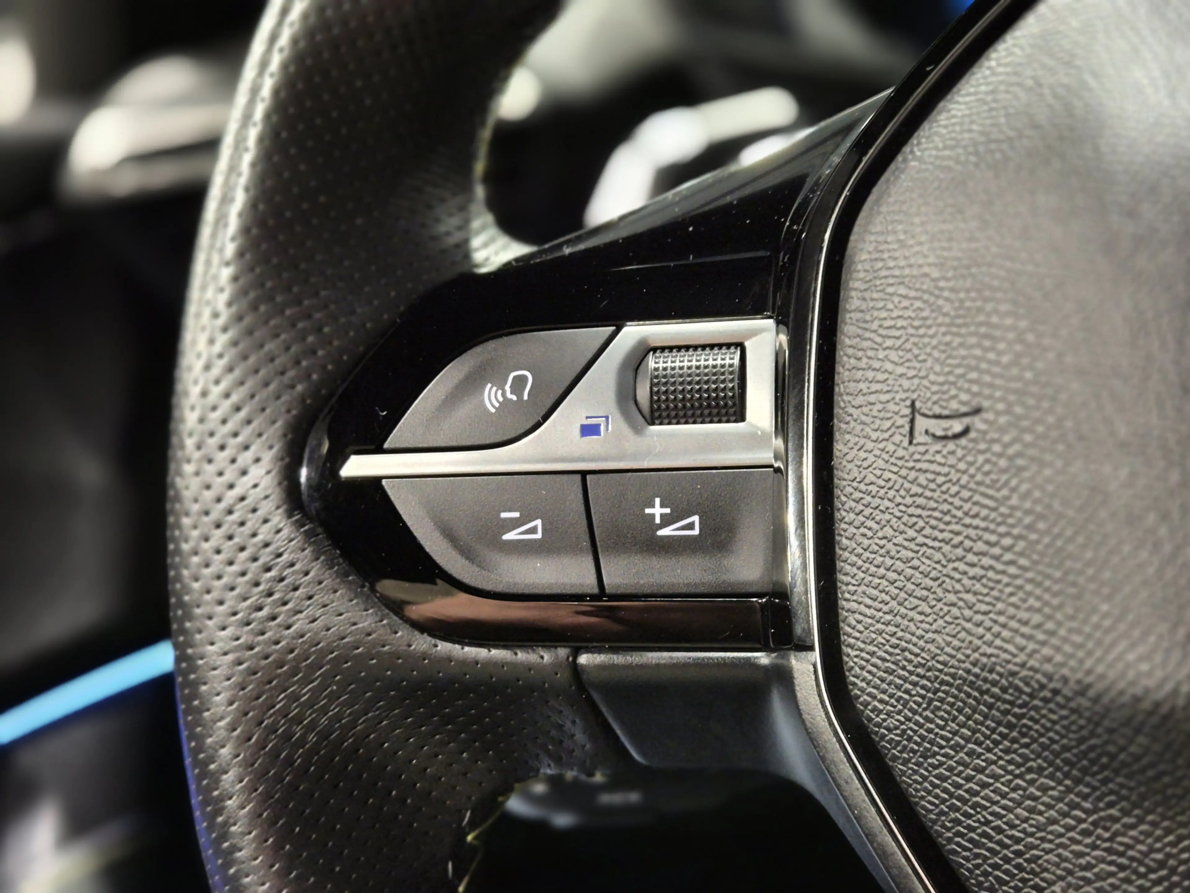Peugeot 2008 1.2 Hybrid 145 GT 360 Camera | Groot Navi | Carpla — photo 32