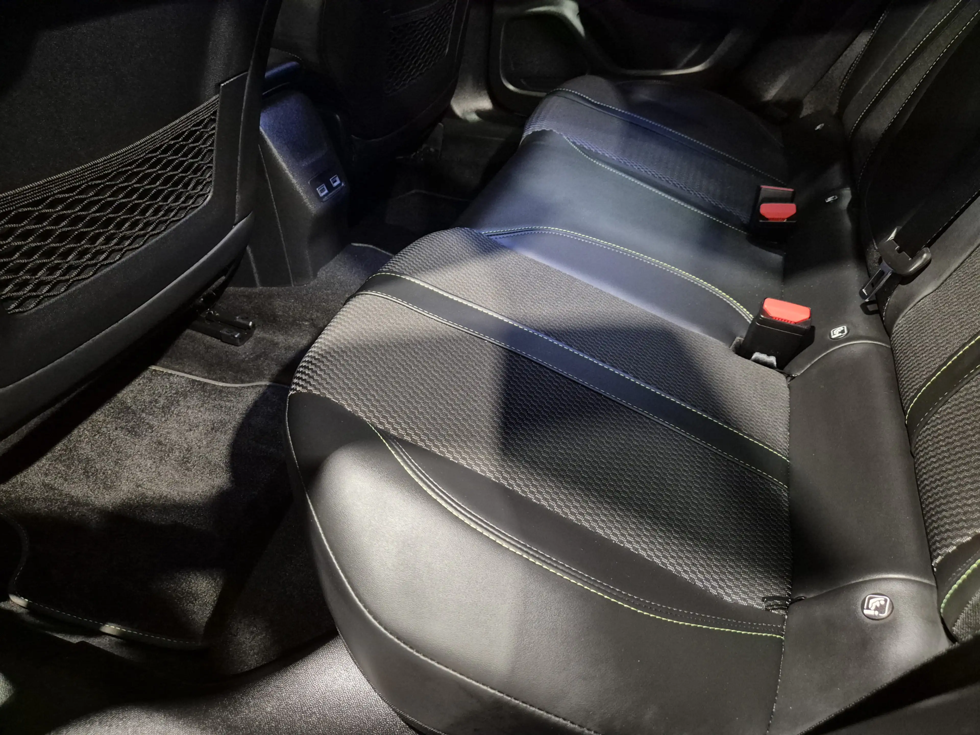 Peugeot 2008 1.2 Hybrid 145 GT 360 Camera | Groot Navi | Carpla — photo 23