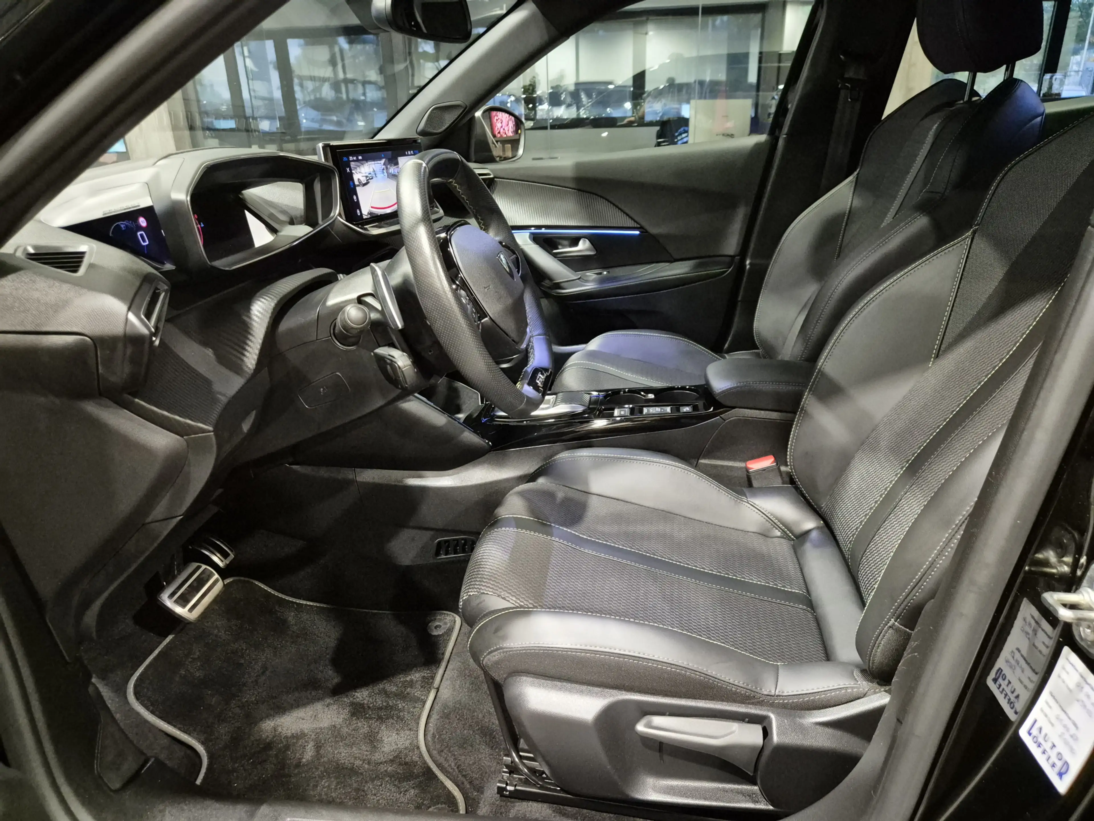 Peugeot 2008 1.2 Hybrid 145 GT 360 Camera | Groot Navi | Carpla — photo 27