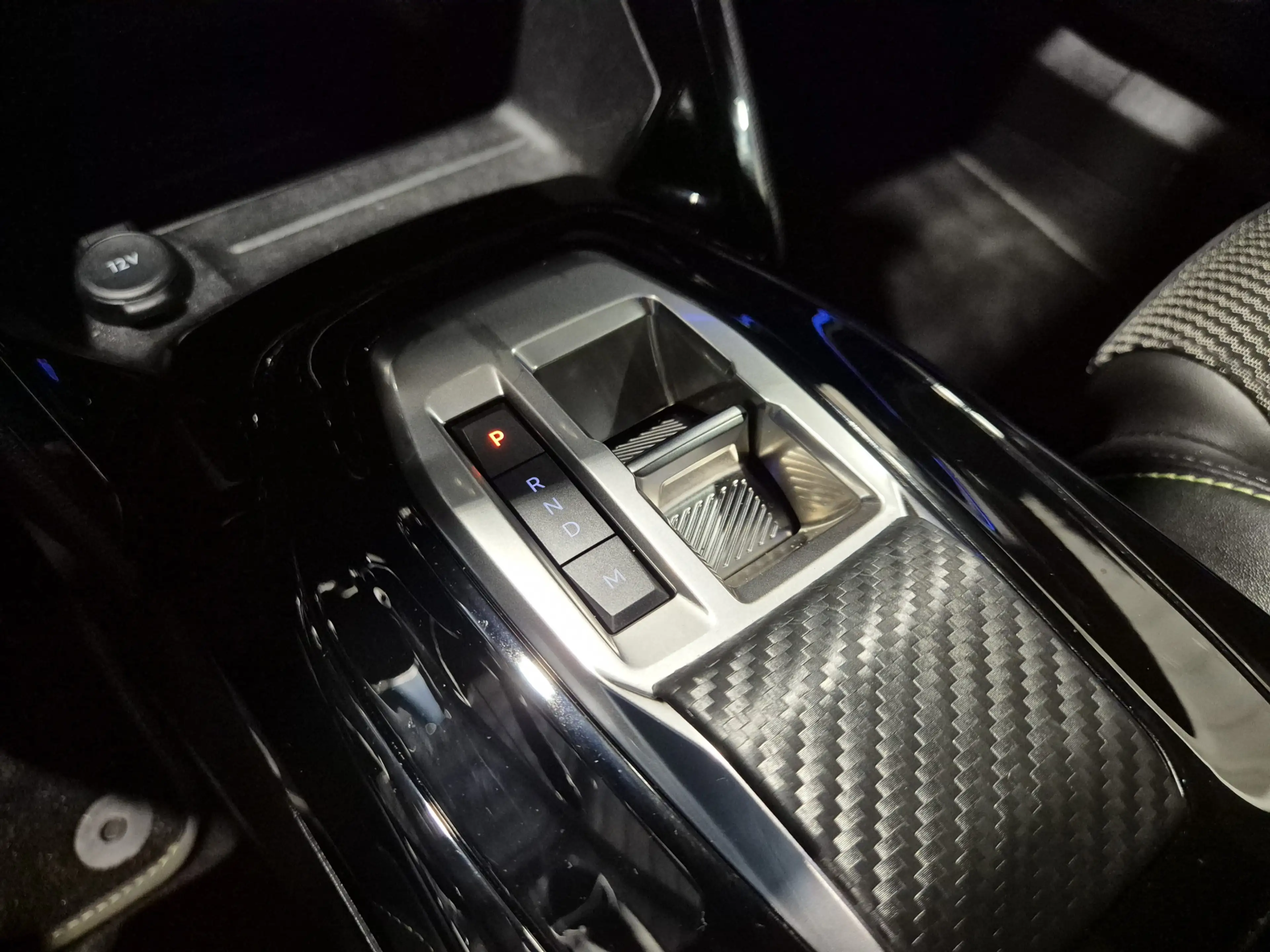 Peugeot 2008 1.2 Hybrid 145 GT 360 Camera | Groot Navi | Carpla — photo 45