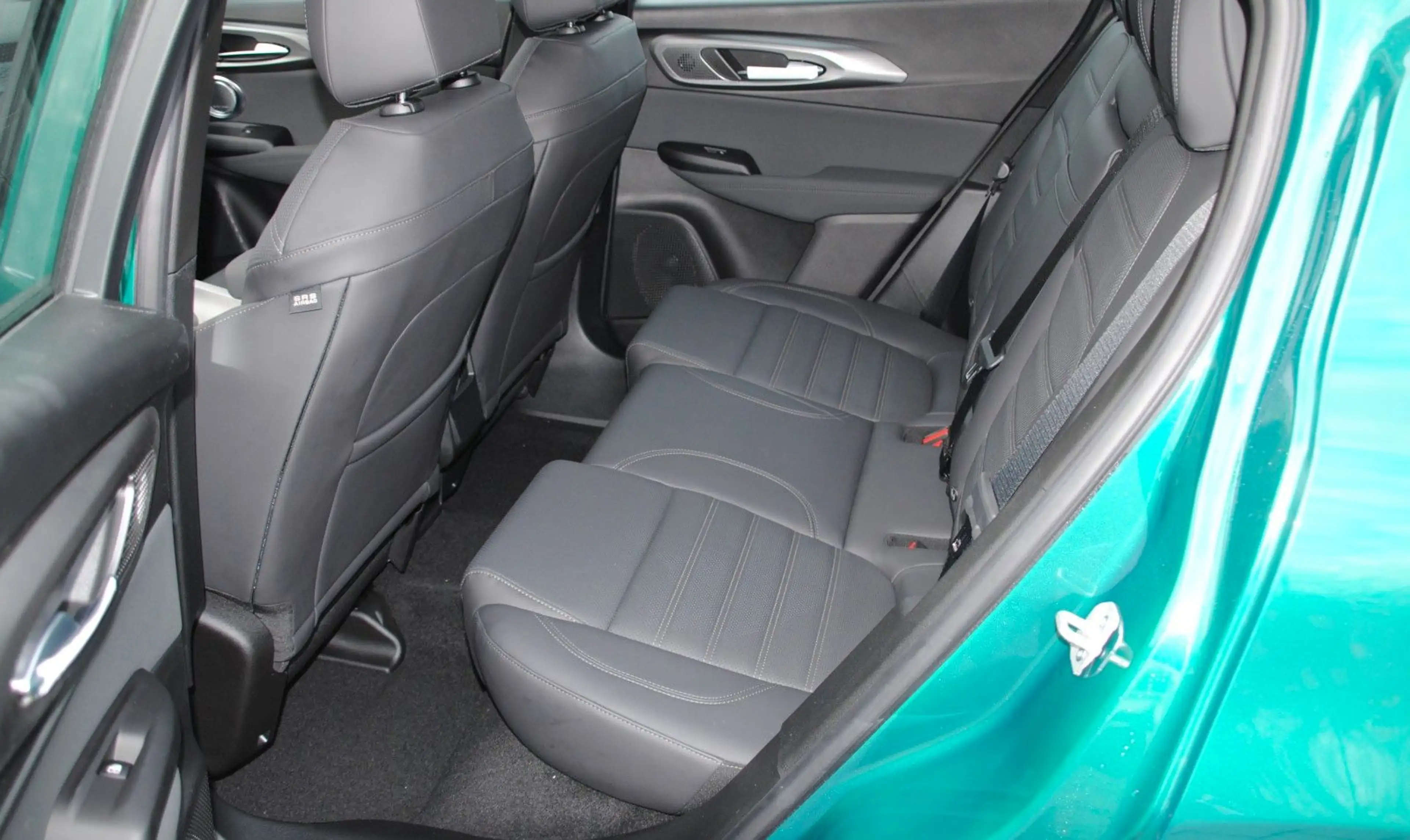 Alfa Romeo Tonale Sprint 1.6 VGT-D Premium-Paket LED RFK — photo 15