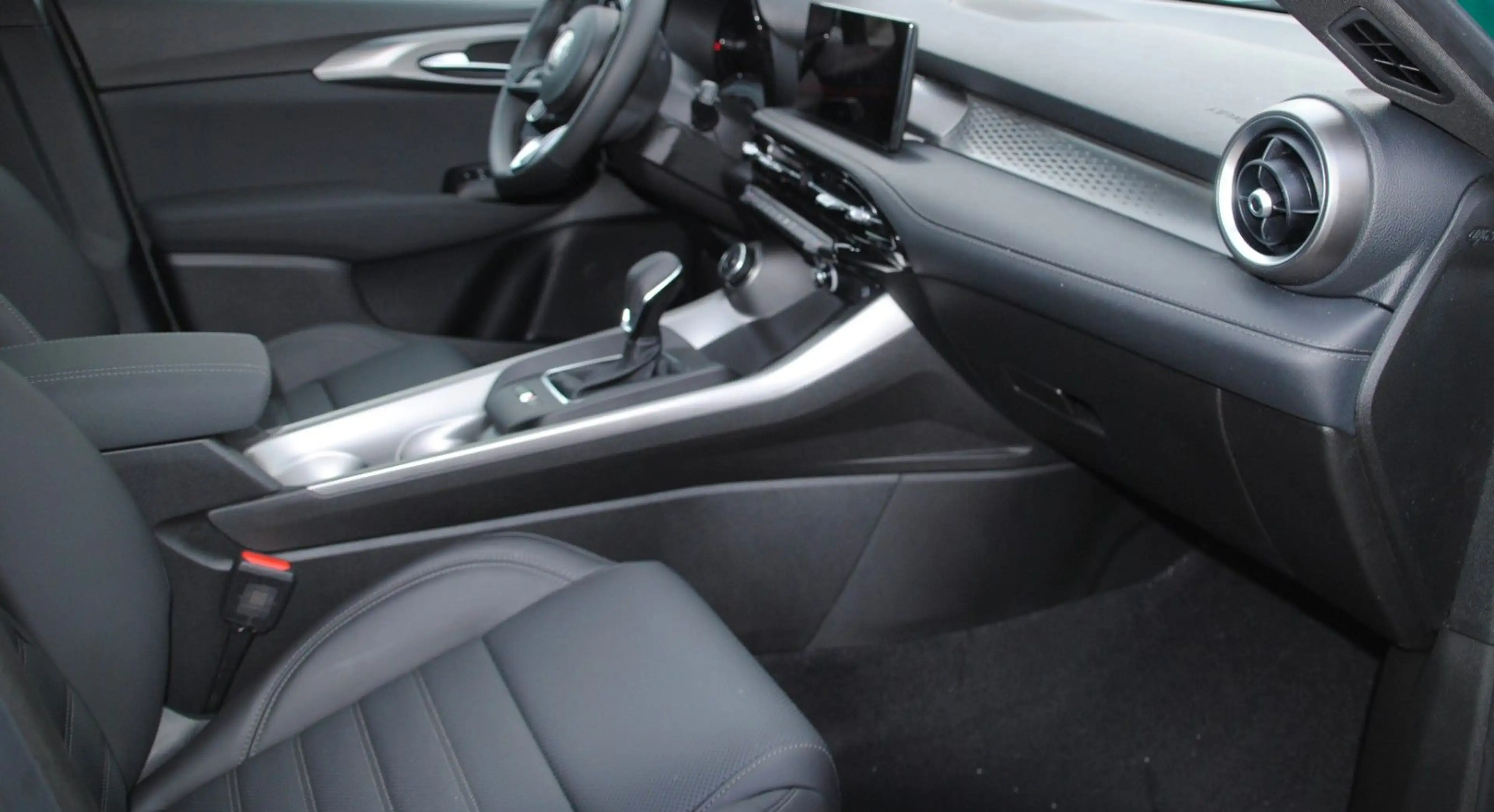 Alfa Romeo Tonale Sprint 1.6 VGT-D Premium-Paket LED RFK — photo 14