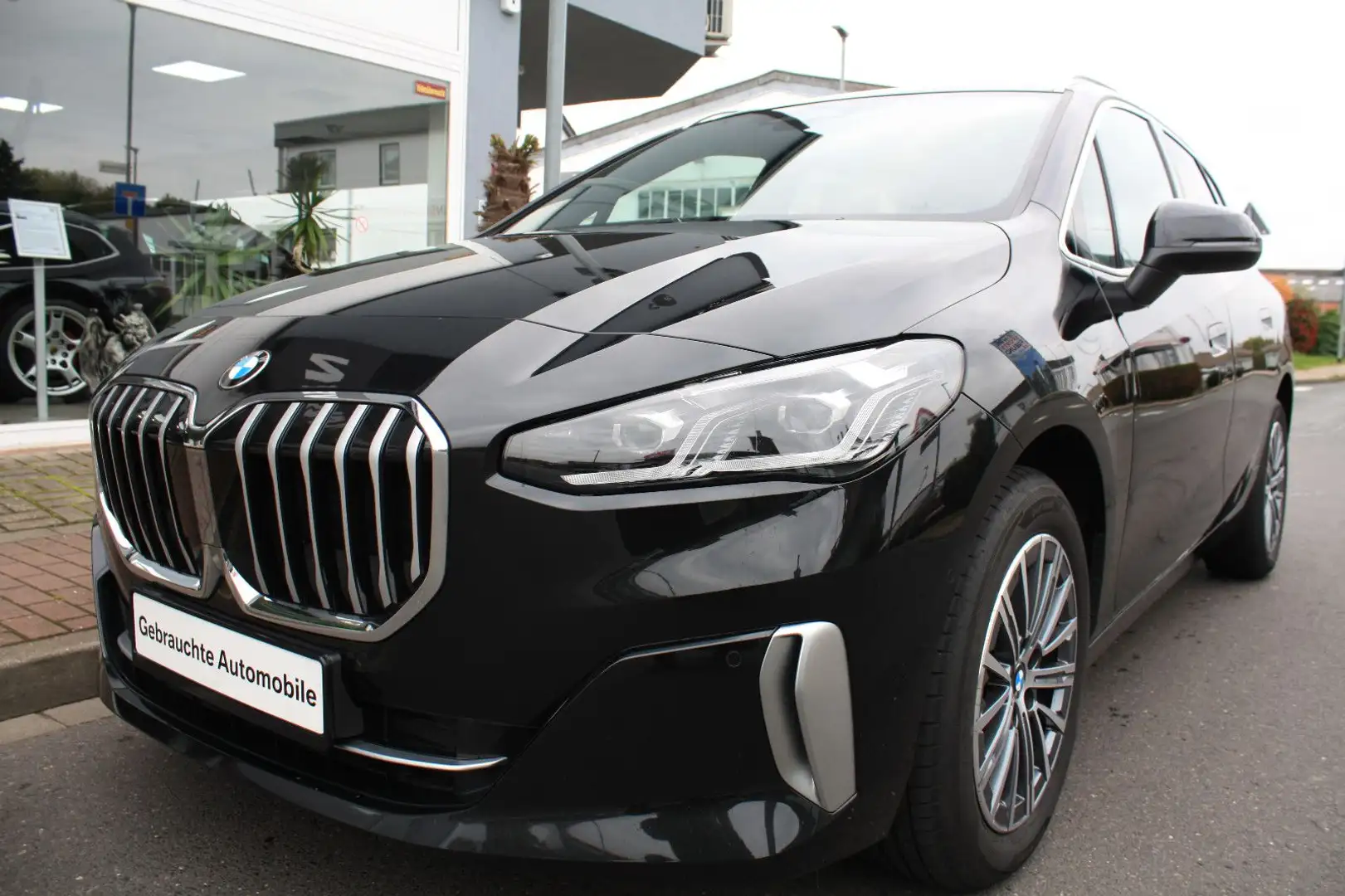 BMW 218 218 Baureihe 2 Active Tourer 218 d Luxury Line Schwarz - 2