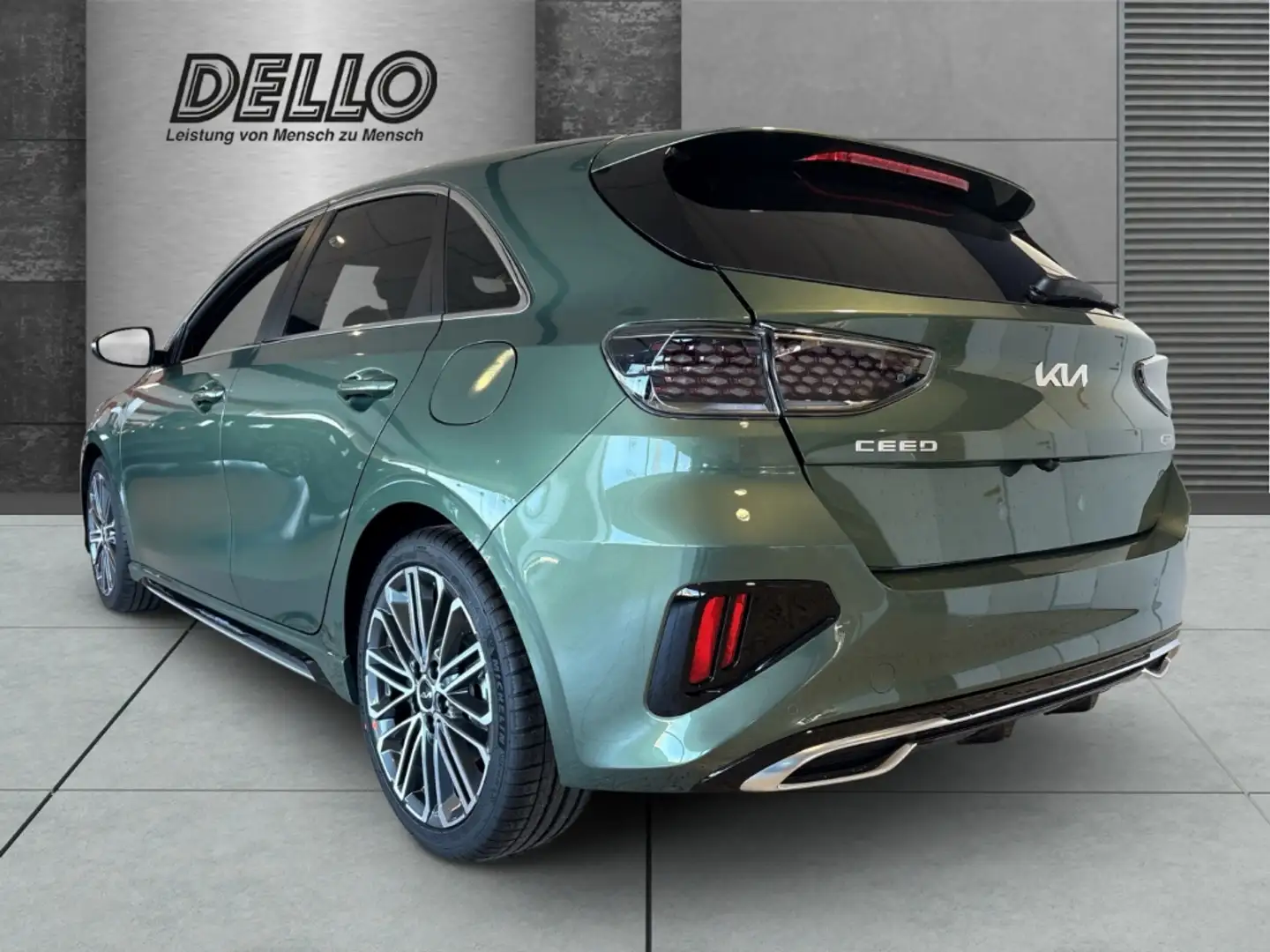Kia Ceed / cee'd GT Line AT Technologie Performance-Paket Navi digi Grün - 2