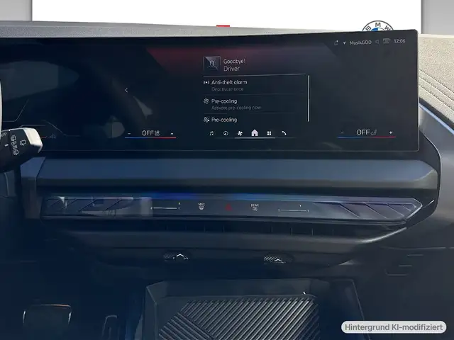 BMW X3 view 8