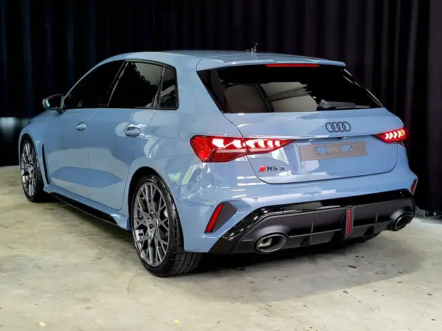 Audi RS3 view 3