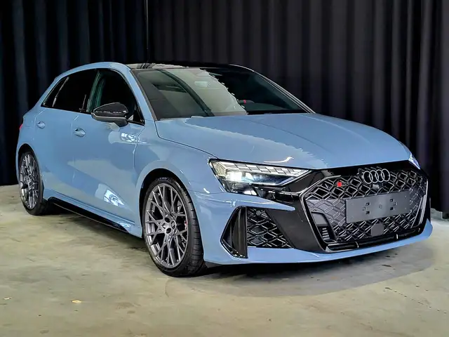 Audi RS3 view 2