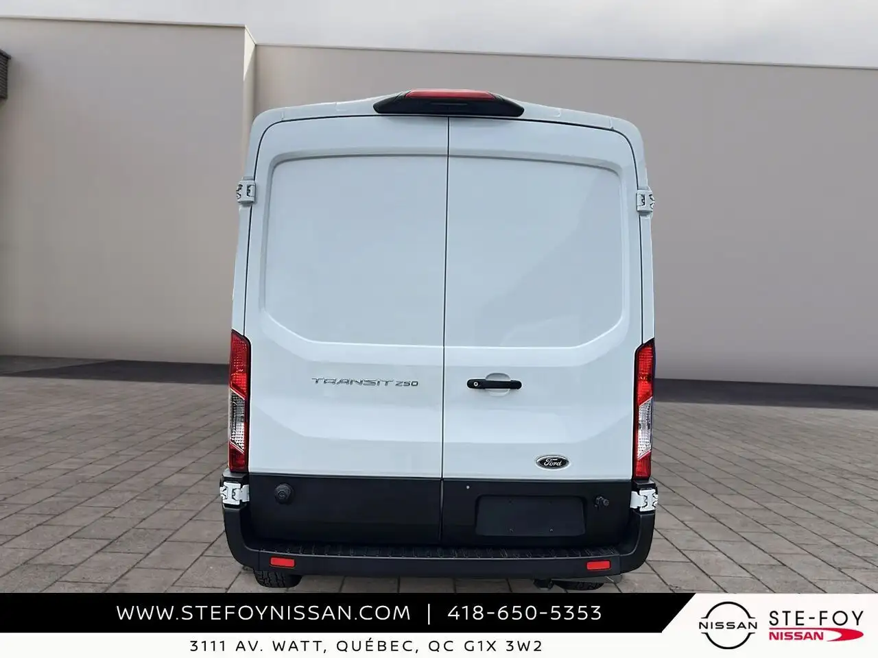 Ford Transit Cargo Van снимка Ford Transit Cargo Van
