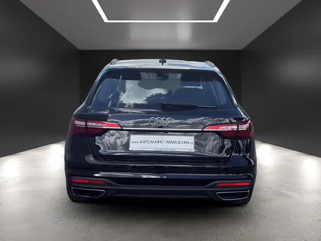 Audi A4 view 10