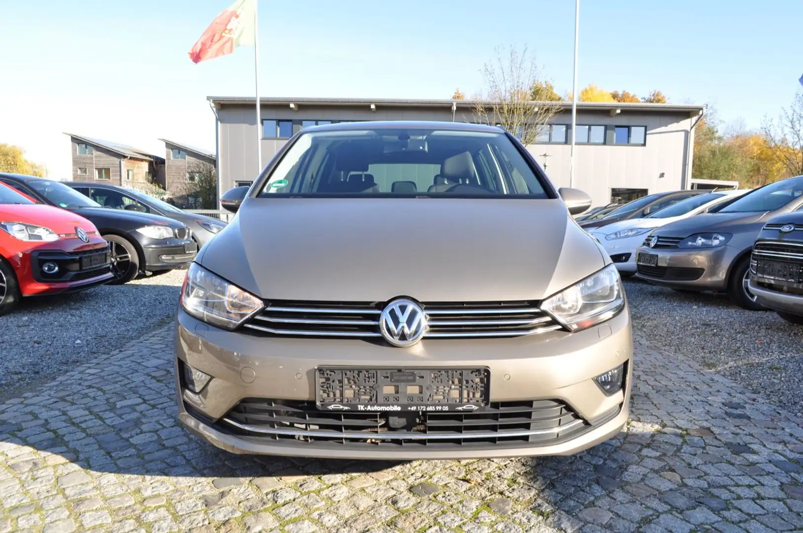 Volkswagen Golf Sportsvan VII Lounge BMT/TEMPOMAT/PDC/AHK Gold - 2