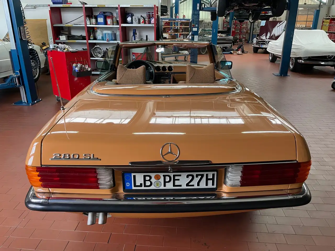 Mercedes-Benz SL 280, foto 4