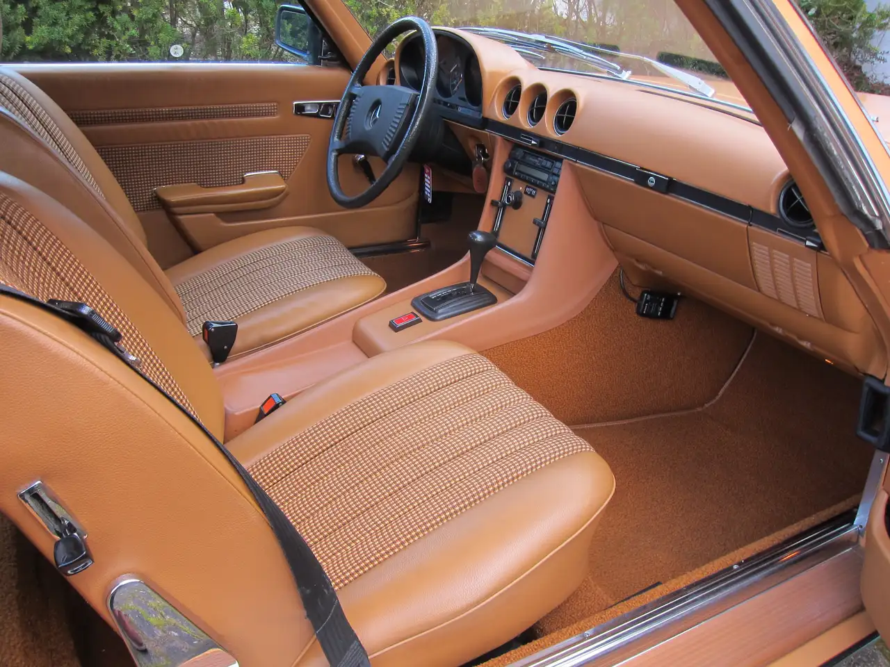 Mercedes-Benz SL 280, foto 11
