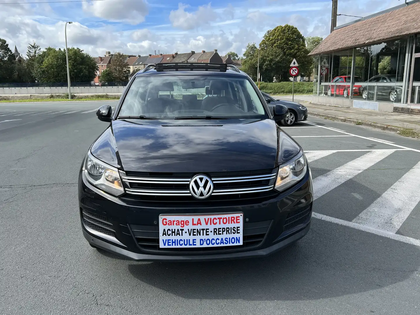 Volkswagen Tiguan 1.4 TSI Sport/GPS/toit ouvrant panoramique/Euro 6b Noir - 1