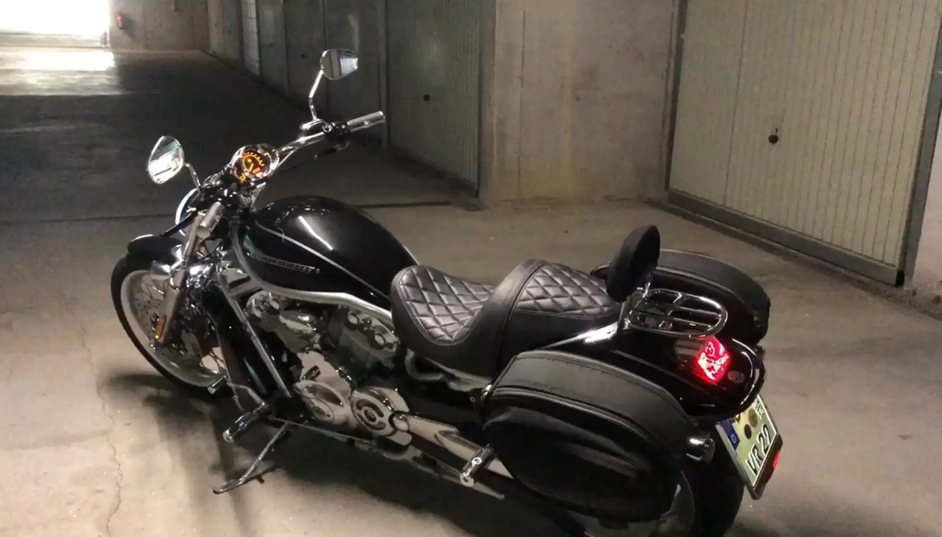 Harley-Davidson VRSC V-Rod VRSCAW V Rod / Vivid Black metallic / ABS / Schwarz - 2