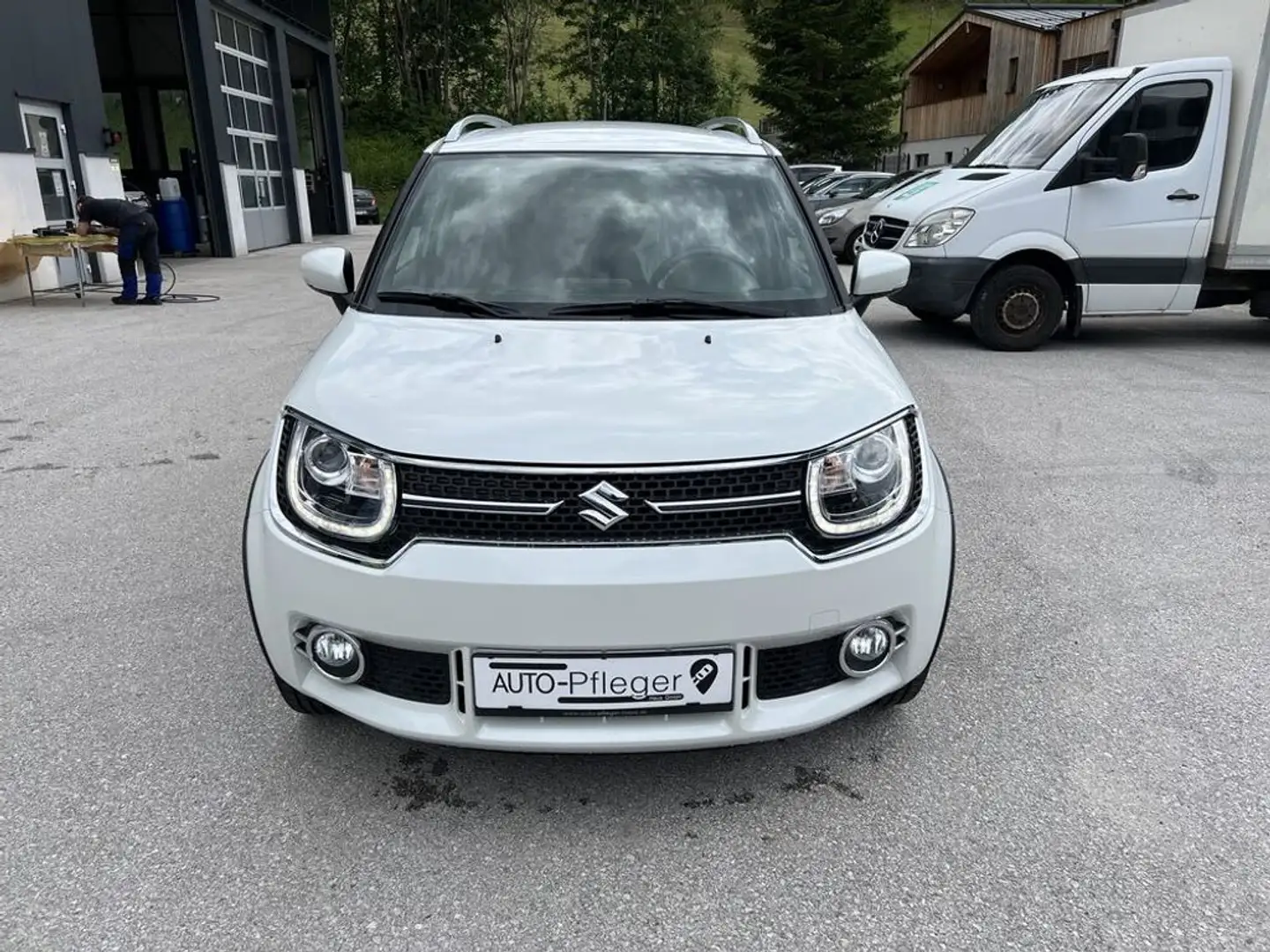 Suzuki Ignis 1,2 Hybrid 4WD Flash Weiß - 2