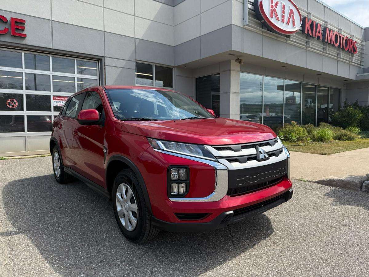 2024 Mitsubishi RVR ES AWC