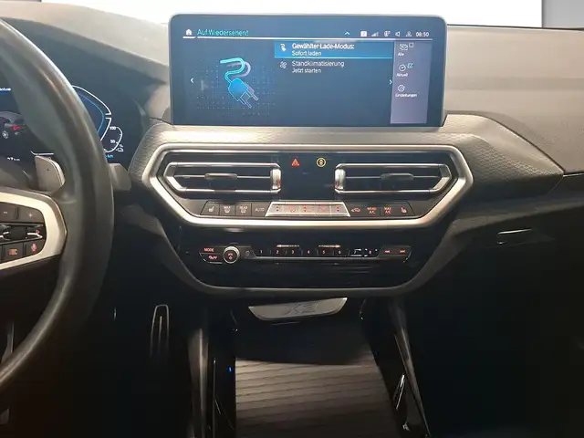BMW X3 view 8