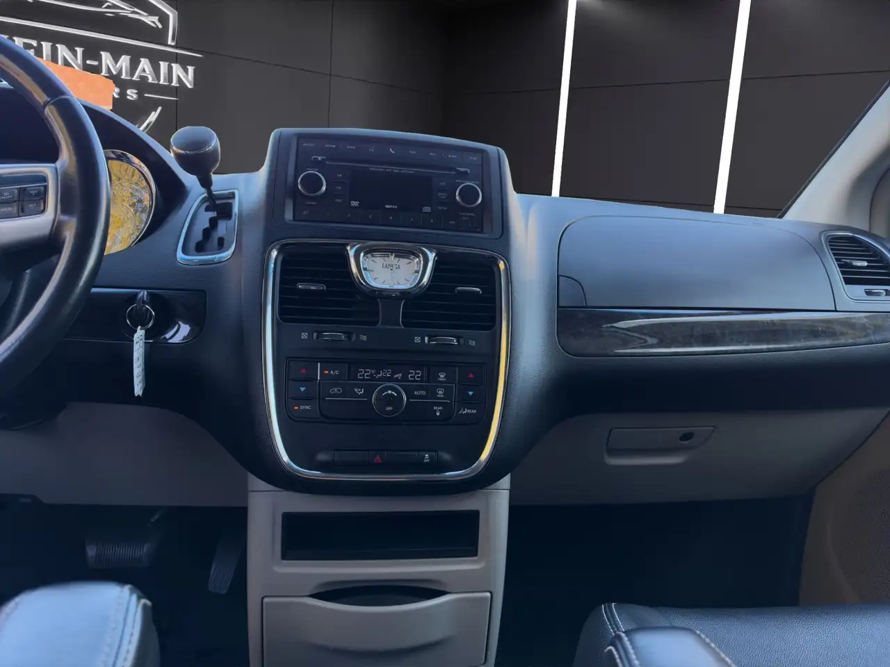 LANCIA VOYAGER 2.8 MULTIJET 163ch - BVA - 7 PLACES - GPS - CUIR - SIÈGES CHAUFFANTS