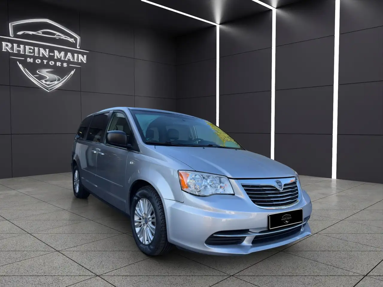 LANCIA VOYAGER 2.8 MULTIJET 163ch - BVA - 7 PLACES - GPS - CUIR - SIÈGES CHAUFFANTS