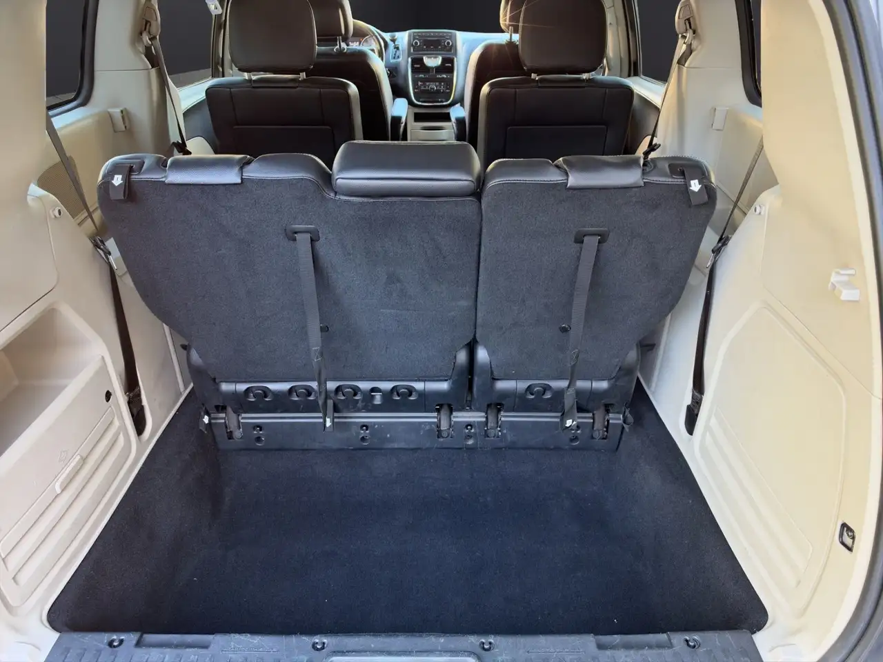 LANCIA VOYAGER 2.8 MULTIJET 163ch - BVA - 7 PLACES - GPS - CUIR - SIÈGES CHAUFFANTS