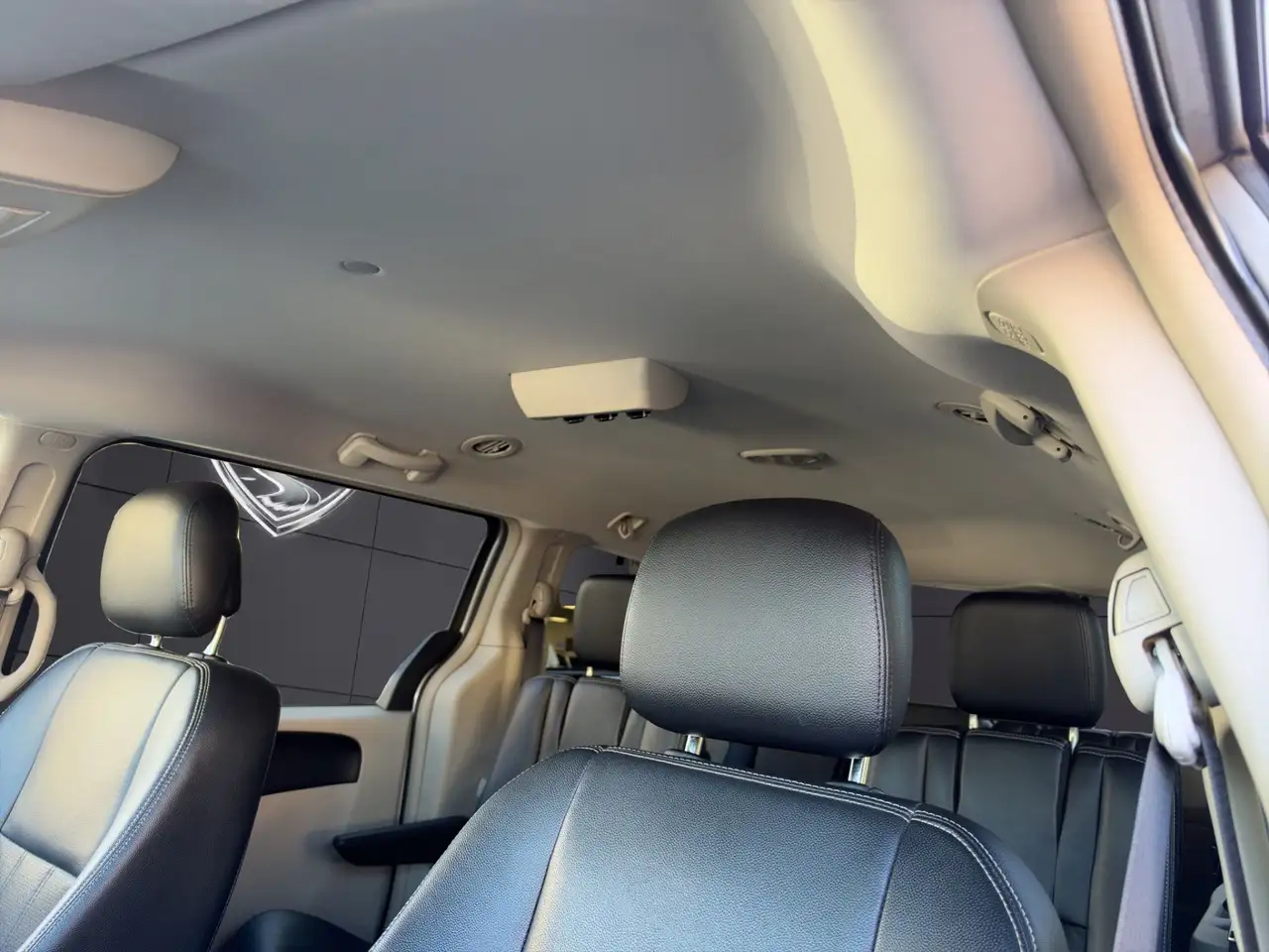 LANCIA VOYAGER 2.8 MULTIJET 163ch - BVA - 7 PLACES - GPS - CUIR - SIÈGES CHAUFFANTS