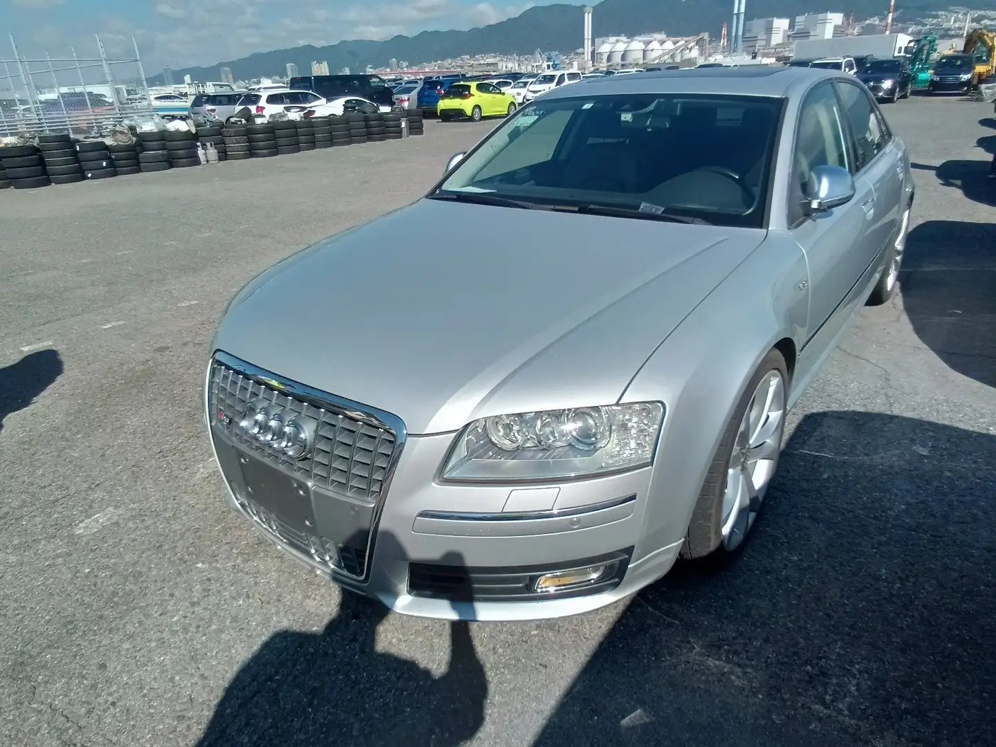 Audi S8 S8 5.2 FSI quattro / Scheckheft / 19% auswb. Silber - 2
