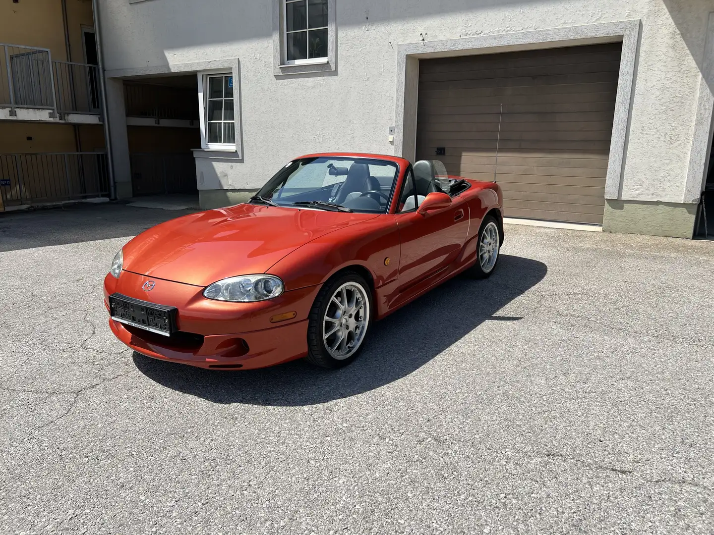 Mazda MX-30 1.6i/Fresh Orange - 1
