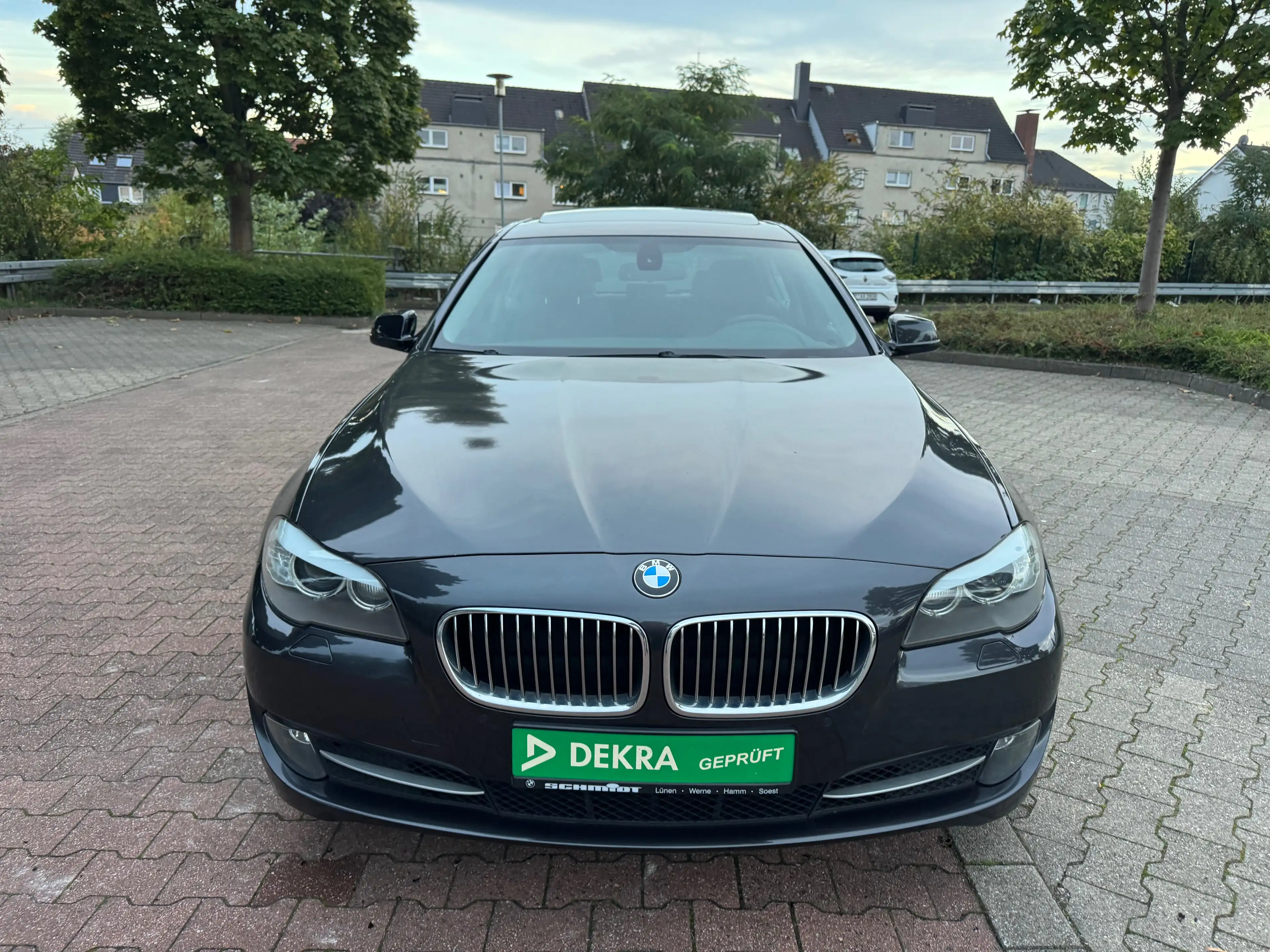 BMW 528 528 i F10 . VOLLAUSTATTUNG . SPORTPAKET PLUS. AUTOMATIK. SCHIEBEDACH .KAMERA. PDC. BI-XENON. TEMPOMAT.ALUFELGEN — photo 14