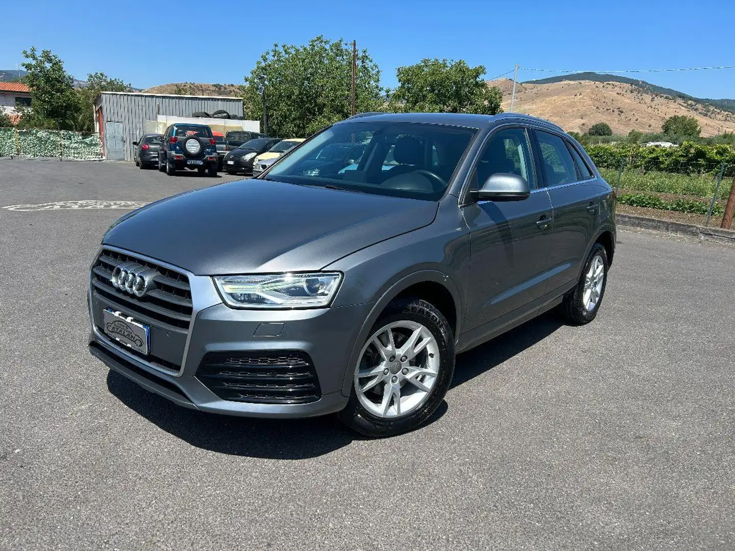 Audi Q3 2.0 TDI 150 CV Sport Grigio - 2