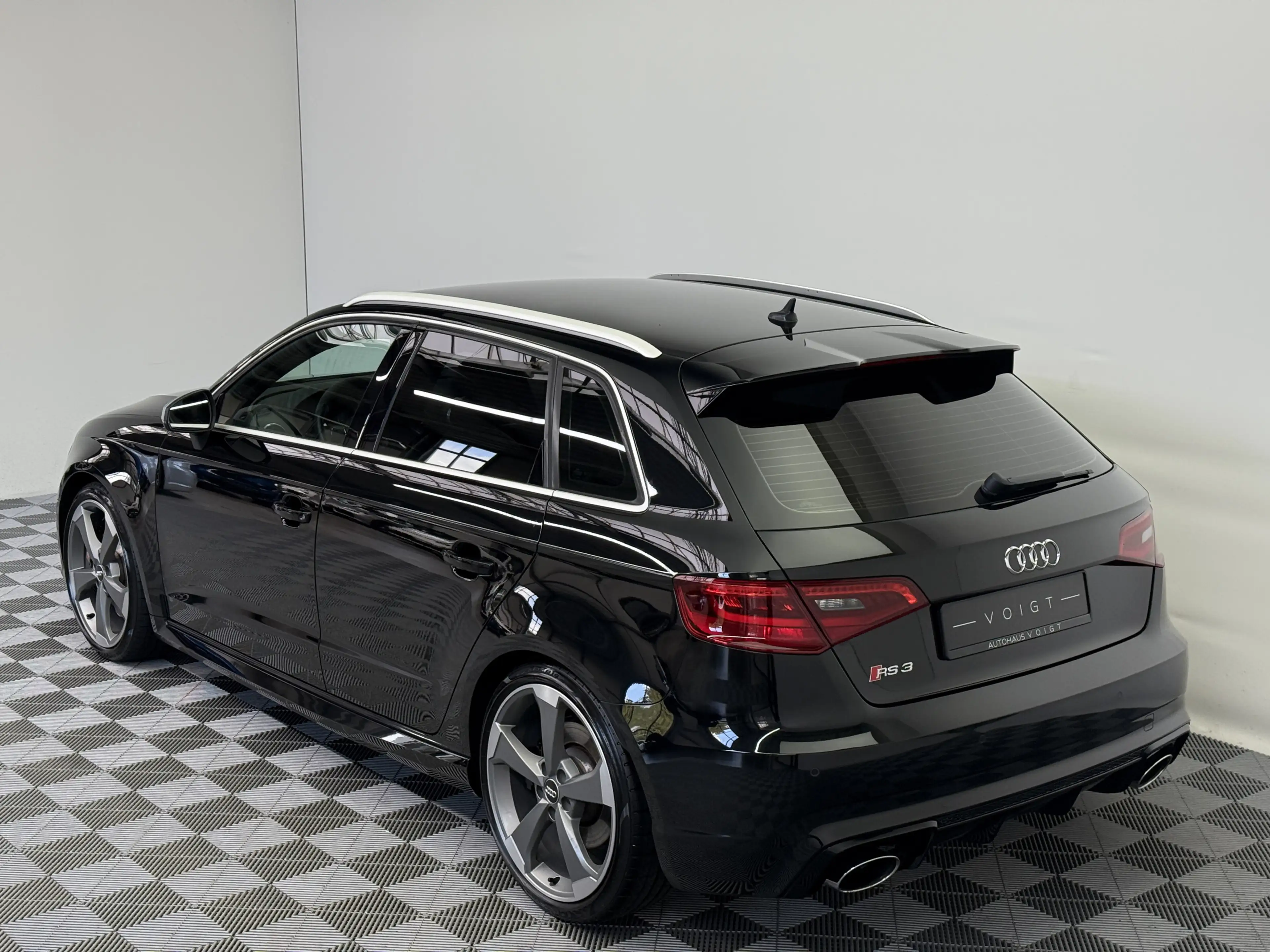 Audi RS3 Quattro|B&O|ACC|No-Opf|Keyless|Connect|LED| — photo 4