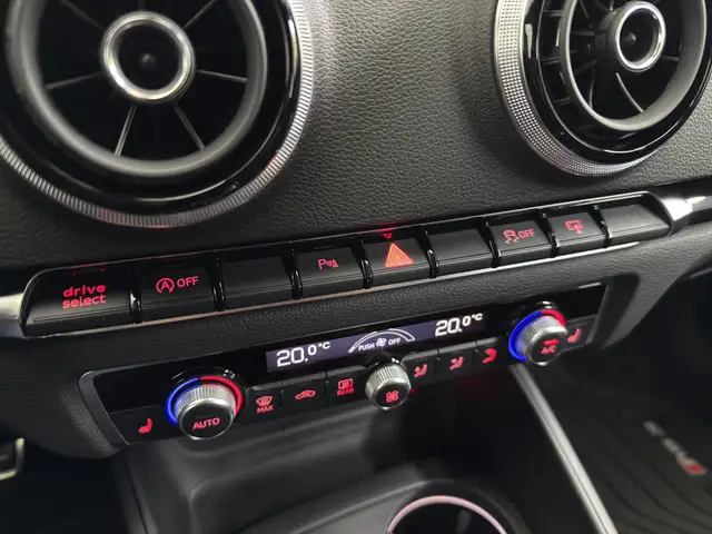 Audi RS3 view 24