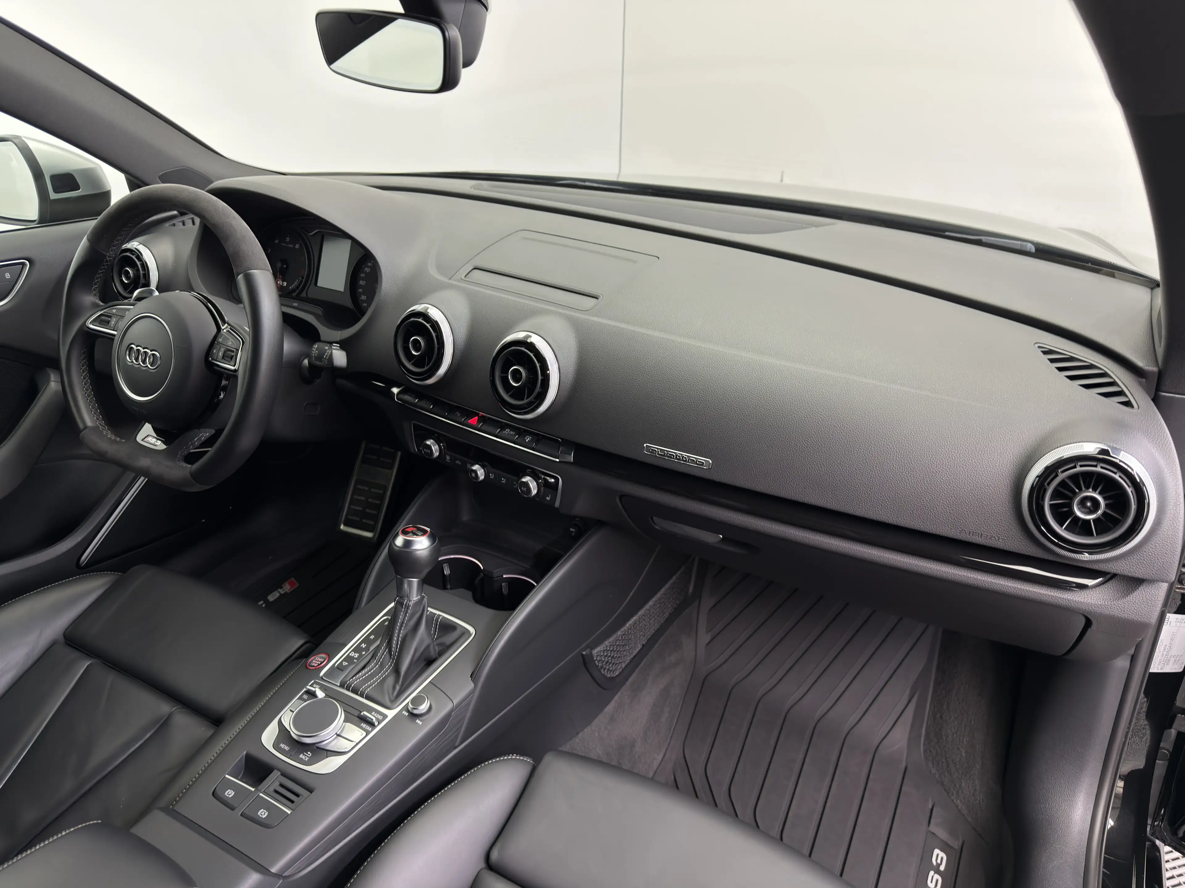 Audi RS3 Quattro|B&O|ACC|No-Opf|Keyless|Connect|LED| — photo 13