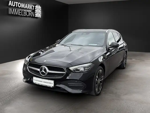 Mercedes-Benz C-Class view 3