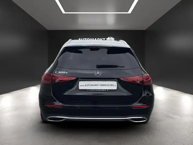Mercedes-Benz C-Class view 10