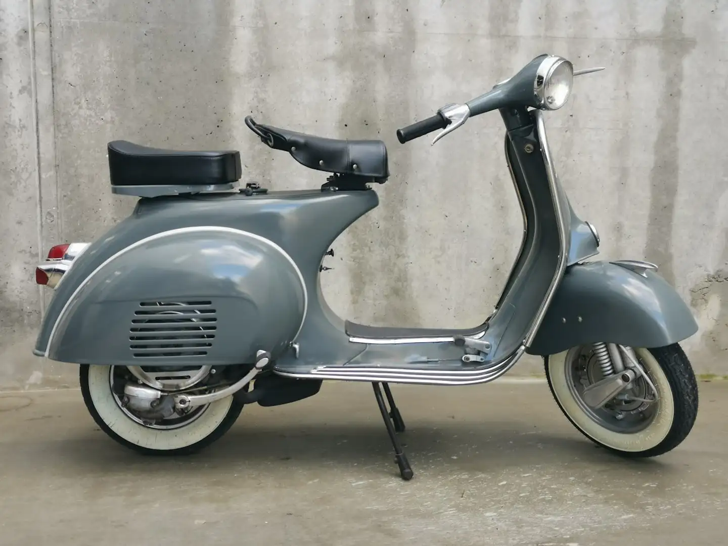 Vespa 150 GL Gris - 1