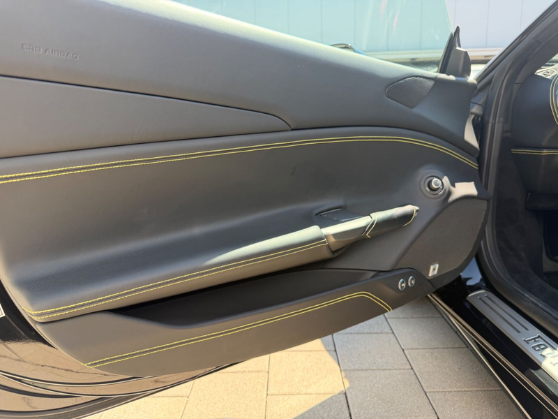 Ferrari 488 Racing Seats, Lift — photo 11