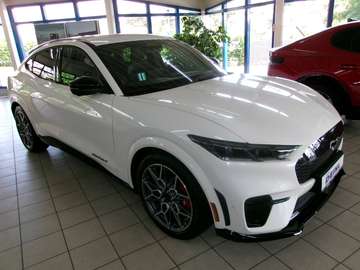 GT AWD