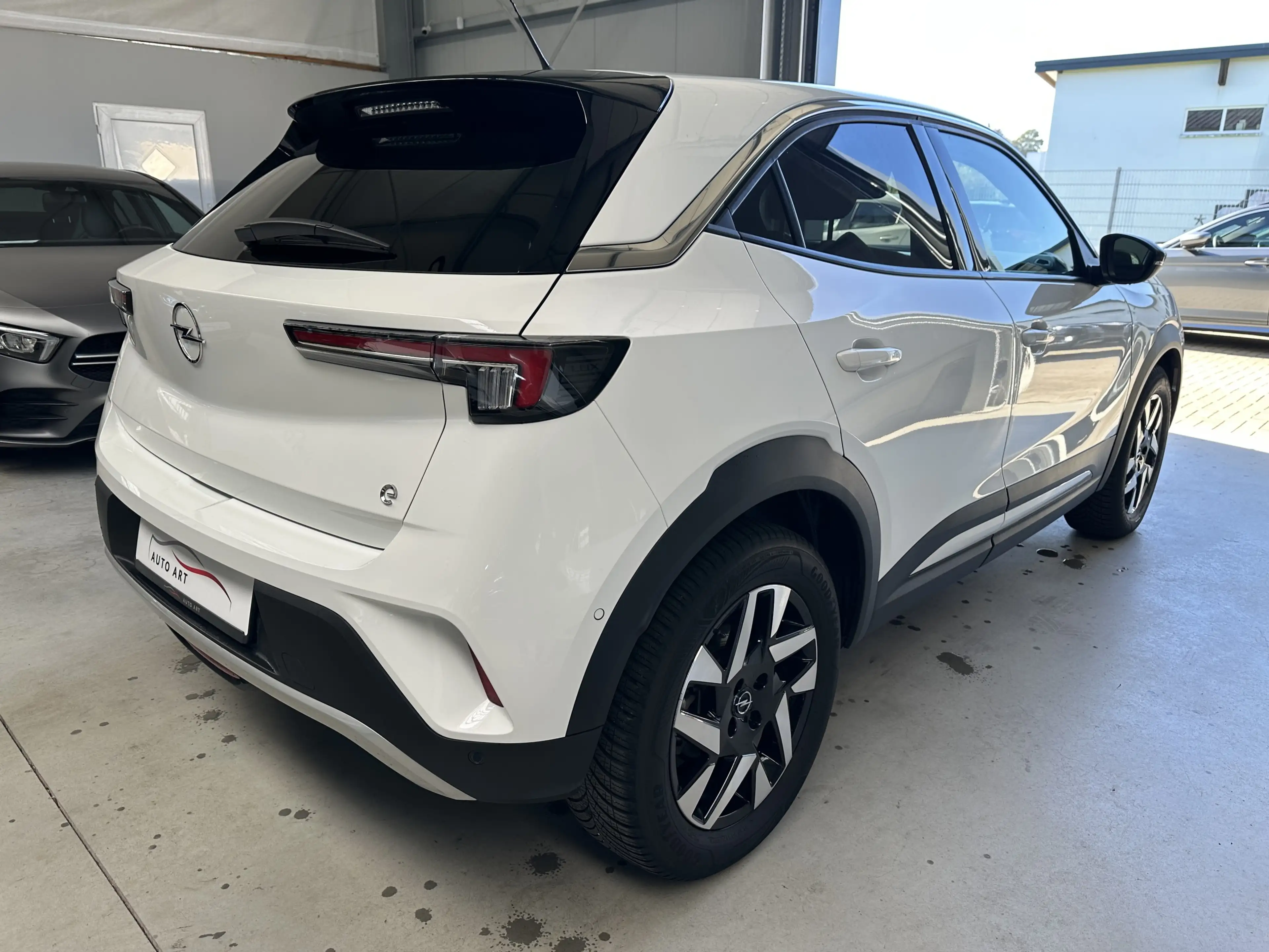 Opel Mokka e Elegance Wärmepumpe SHZ LED DAB Kamera — photo 6