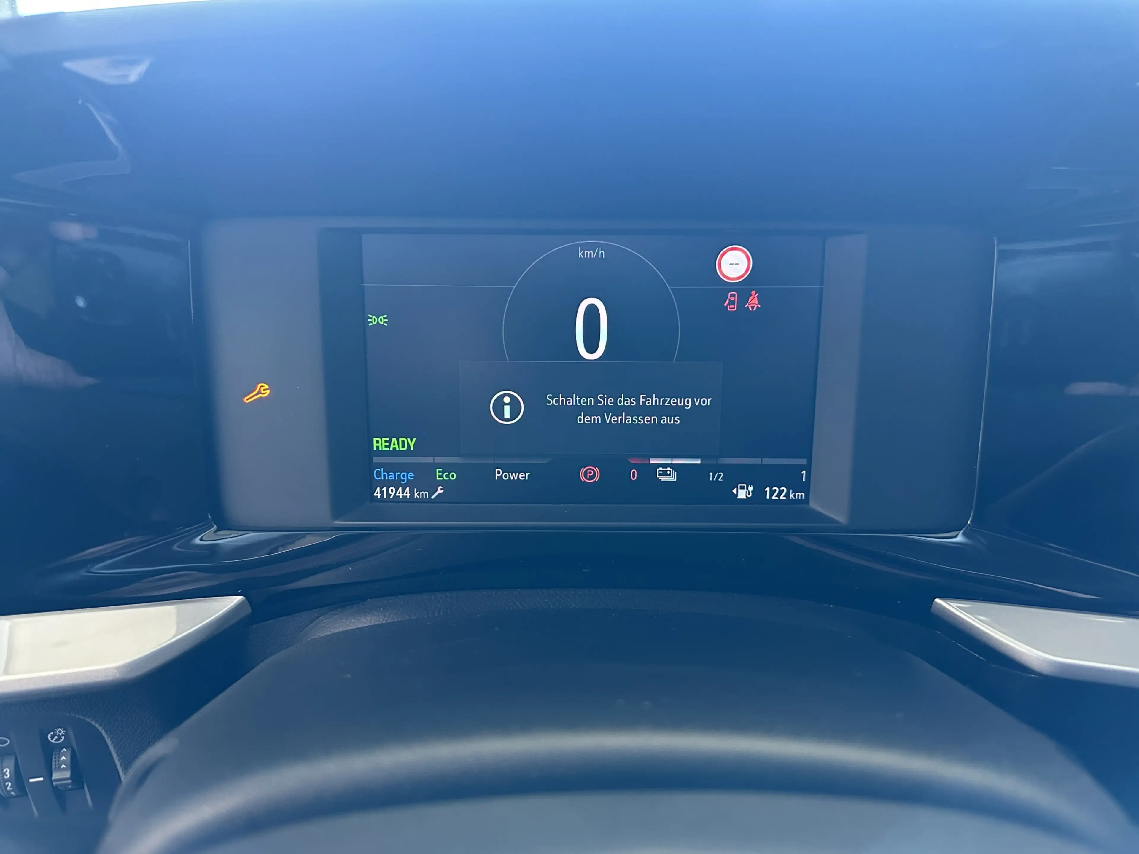 Opel Mokka e Elegance Wärmepumpe SHZ LED DAB Kamera — photo 11