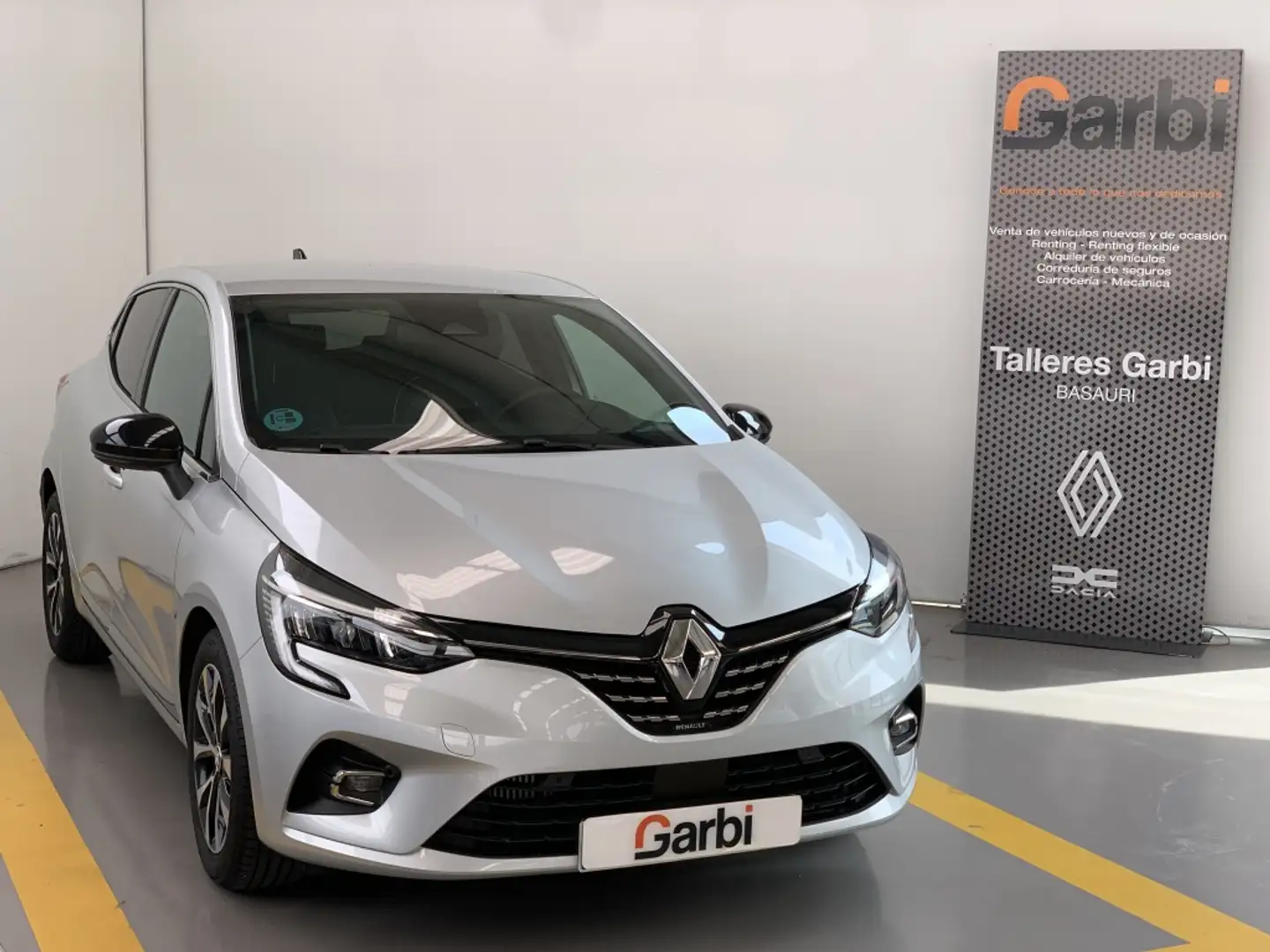 Renault Clio TCe Techno 67kW Gris - 1