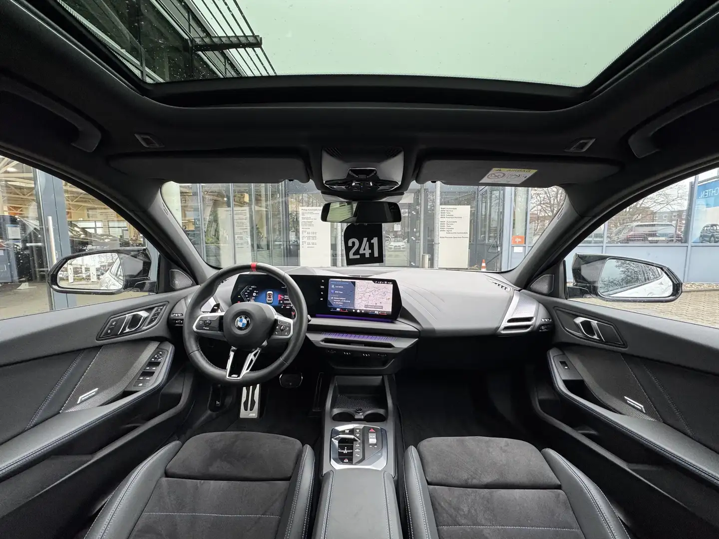 BMW 135 M135 xDrive M Sport Pro PANO h&k DA+ 360° HuD 19" Blanc - 2